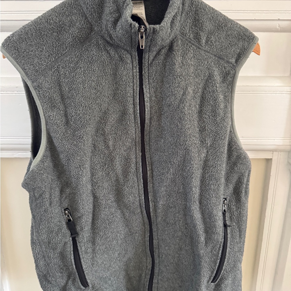 Patagonia Men's Gray Fleece Vest